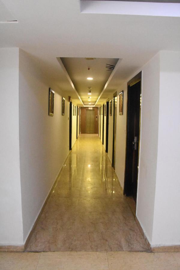 Clarks Inn Kaushambi Ghaziabad Exterior photo